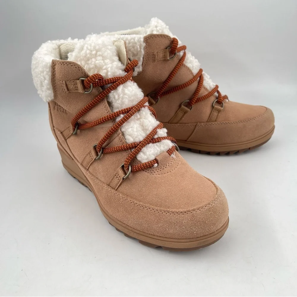 NEW! Sorel Women’s Evie -SZ 9- Cozy Tan Lace-Up Wedge Platform Ankle Booties